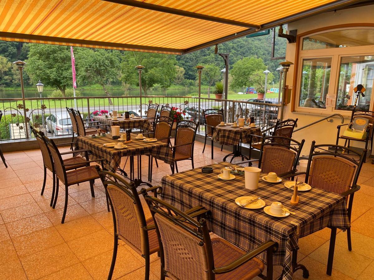 Hotel Moselterrasse Ediger-Eller Esterno foto