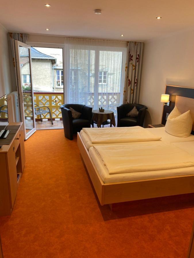Hotel Moselterrasse Ediger-Eller Esterno foto
