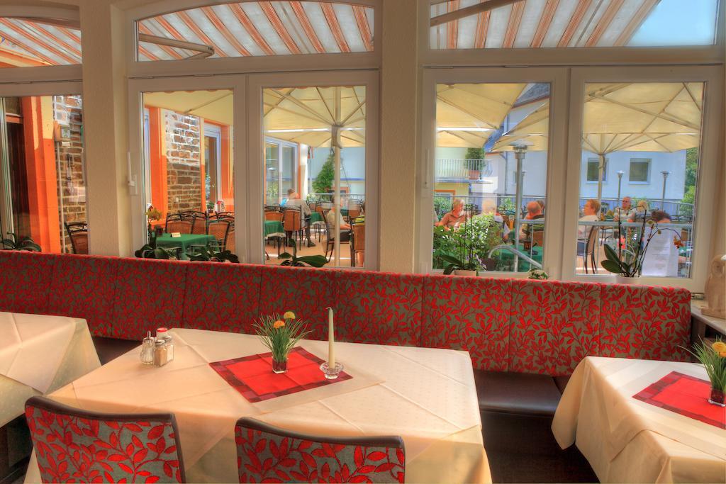 Hotel Moselterrasse Ediger-Eller Esterno foto